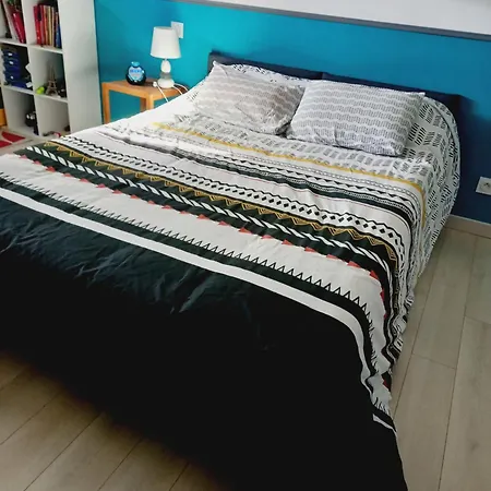 Location 24h Du Mans Homestay szállás Parigné-lʼÉvêque